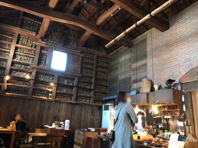 蔵を改築した藤沢のベーカリーカフェ 関次商店 パンの蔵 風土 訪問レポート Limao